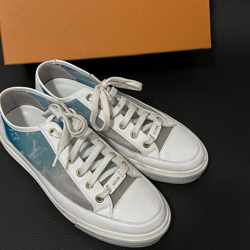 Louis Vuitton White and Teal monogram mesh and leather stellar lace up sneakers - Picture 2 of 5